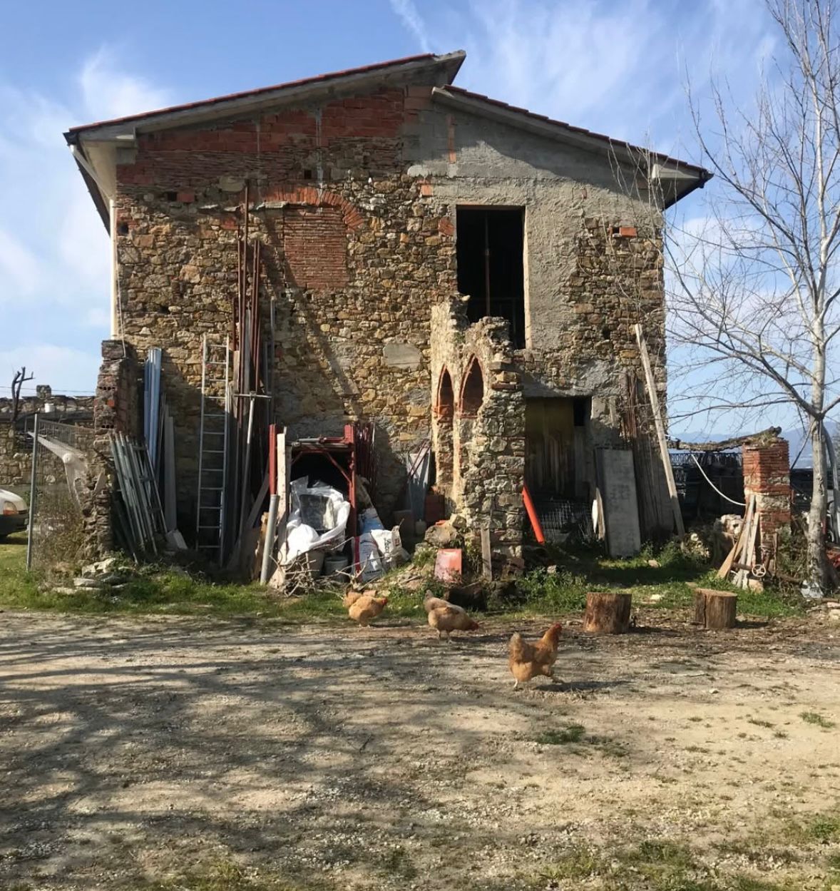L'antico casolare — prima della ristrutturazione